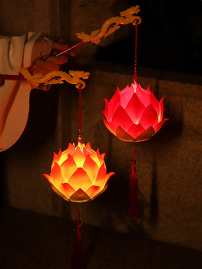 荷花(huā)燈批發